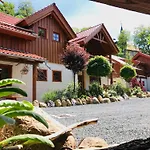 Domek alpejski Luxus Ferienhaeuser Zum Ilsetal Mit Kamin & Sauna In Im Harz *